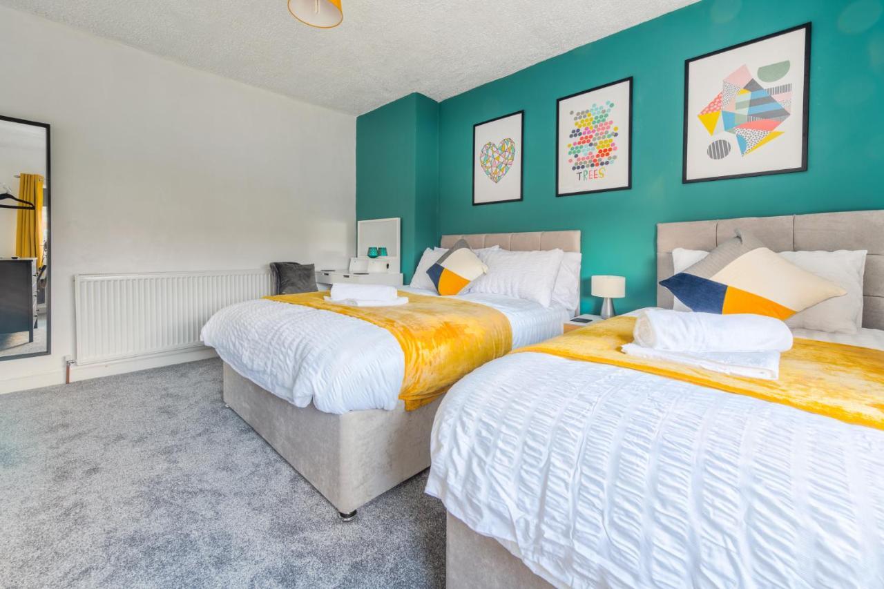 Rookwood House - Spacious Home With Free Parking - Short Stay Leeds Leeds  Ngoại thất bức ảnh