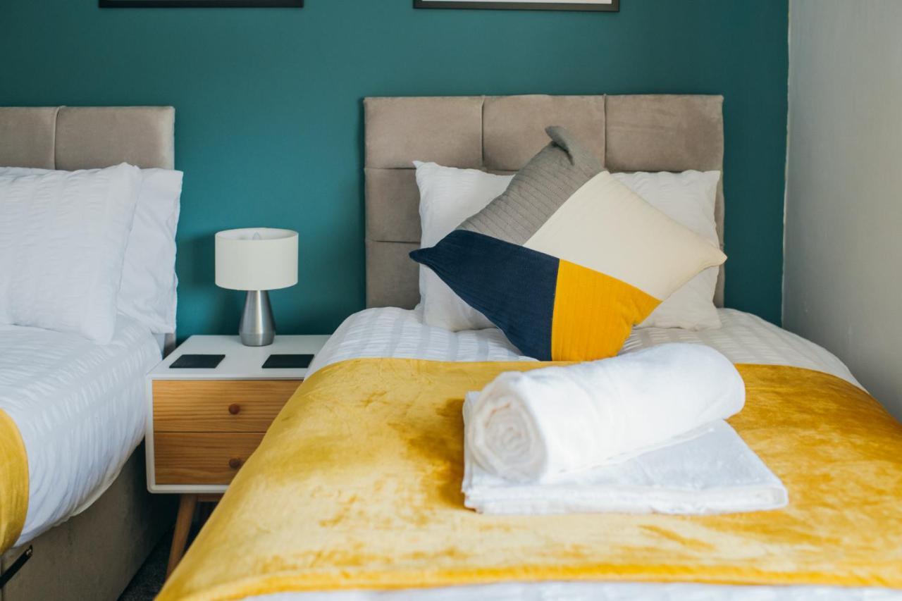 Rookwood House - Spacious Home With Free Parking - Short Stay Leeds Leeds  Ngoại thất bức ảnh