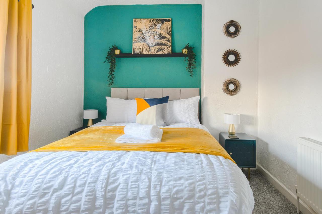 Rookwood House - Spacious Home With Free Parking - Short Stay Leeds Leeds  Ngoại thất bức ảnh